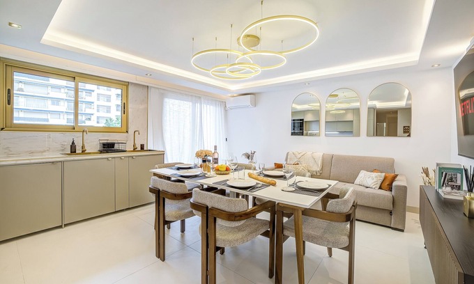 Juan-les-Pins Apartment | Luxe Azure I Collection