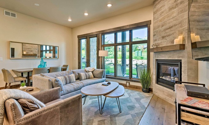 Park City Condo | Luxe Canyons Ski Resort Condo - Walk to Ski Lift!