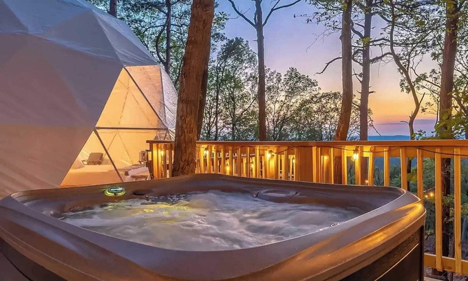 Capon Bridge Apartment | Luxe Dome w Hot Tub, King Bed, Full Bath & FirePit