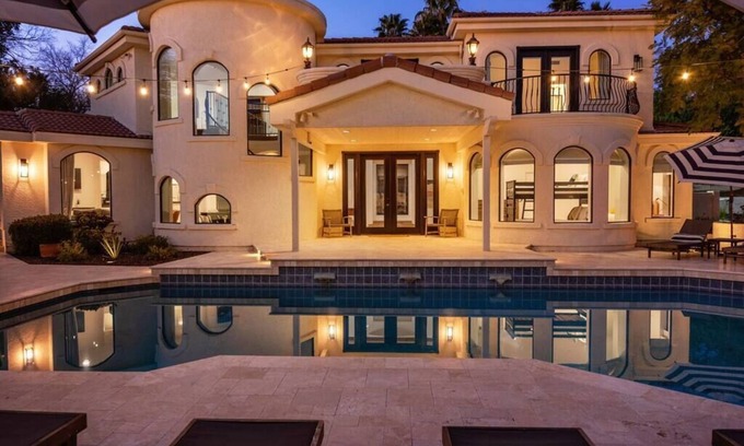 Scottsdale Foothills House | LUXE Estate|Pool House|Pool|Game