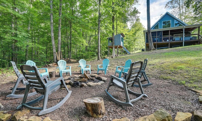 Cub Run Cabin | Luxe Kentucky Cabin Rental ~ 36 Mi to Mammoth Cave