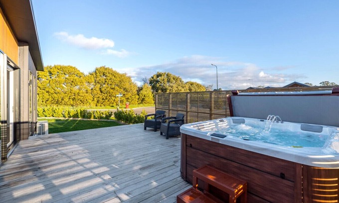 Martinborough House | Luxe On Burgundy, Martinborough