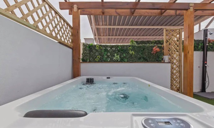 Playas del Palo Apartment | Luxer Holidays - Studio "Garden
