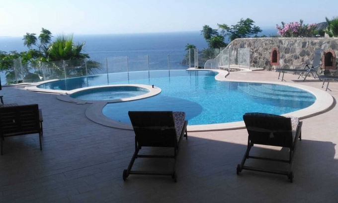 Gundogan Villa | Luxerry Villa with Beautiful se weiw and Red sun down