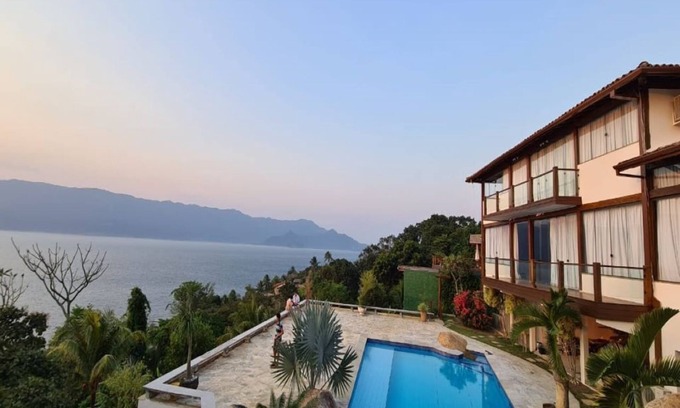 Sao Pedro House | Luxuosa Residencia em Ilhabela