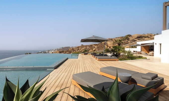 Platis Gialos Villa | Luxurious 10-bedroom villa with WiFi, fitness room in marvelous Mykonos