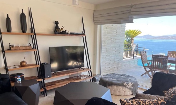 Bogazici Villa | Luxurious 3-Story Seaside Villa with Mesmerizing Sea Views - Book Now!