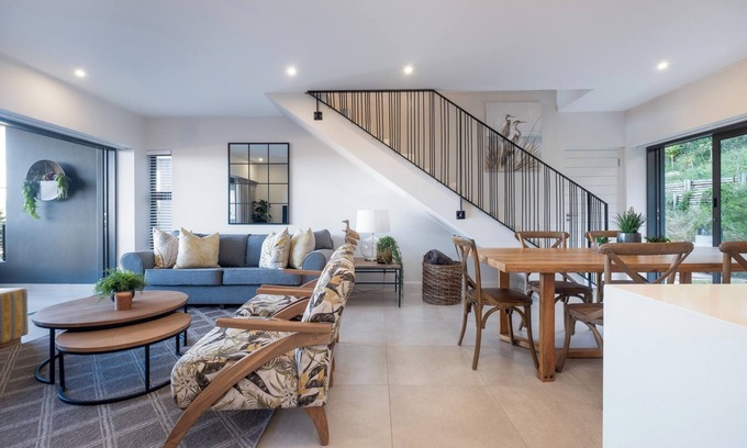 Salt Rock Apartment | Luxurious 3BR House with Breathtaking Views