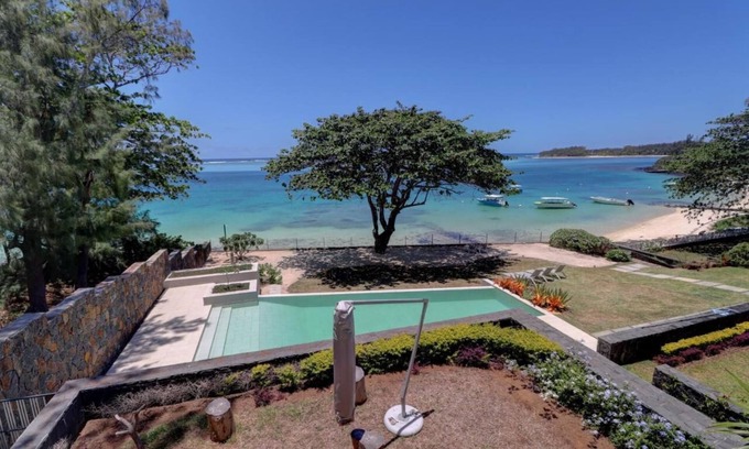 Blue Bay Apartment | Luxurious 4-Bedroom Penthouse in Serene Blue Bay with a Private Pool