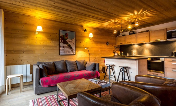 Val-d'Isere Apartment | Luxurious 4-Room Apartment with South-Facing Balcony in Central Val-d'Isère