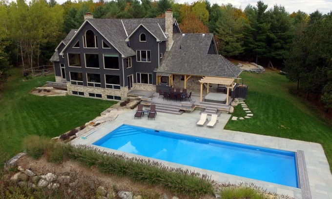 Mulmur Other | Luxurious 5 bdrm,4 bath farmhouse in Mulmur!4 Season Country Getaway!Swim & Ski!