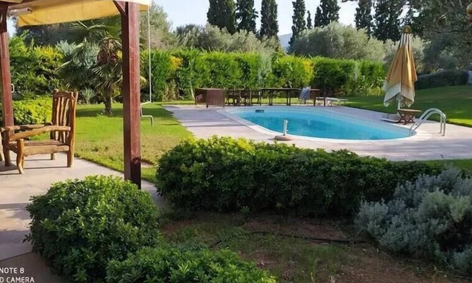 Chalcis Villa | Luxurious 6 bedroom villa In a great location
