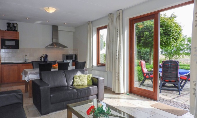 Kattendijke House | Luxurious 6-person apartment in Kattendijke surrounded by nature