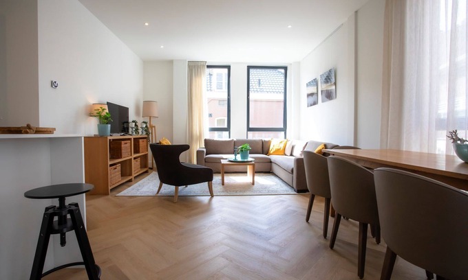 Bussum Apartment | Luxurious and tastefully furnished apartment in heart of Bussum