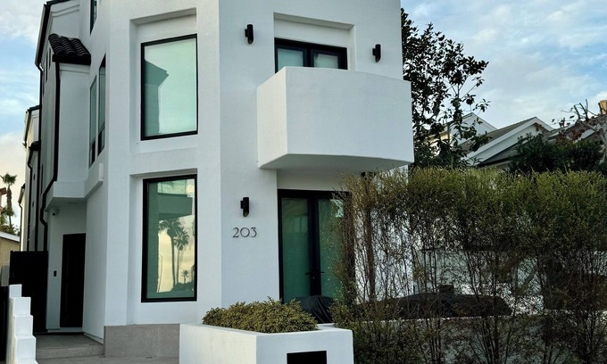 Huntington Beach House | Luxurious Beach Getaway, one block from the water.