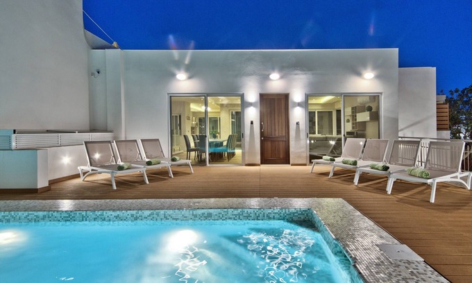 Santa Maria Estate Villa | Luxurious Elegant Villa with Impressive Sauna&Pool