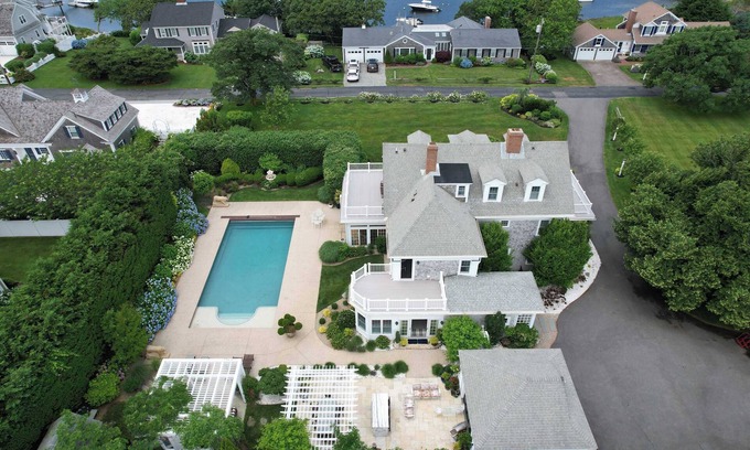 West Harwich House | Luxurious Estate, Private Heated pool!