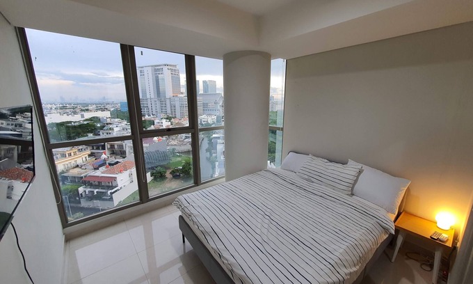 Pantai Indah Kapuk Apartment | Luxurious Flat 2BR in Gold Coast PIK Penjaringan