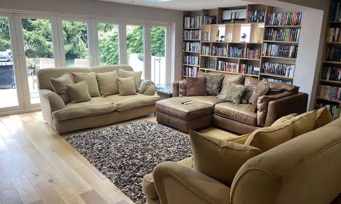 Binfield House | Luxurious home in the centre of leafy Binfield
