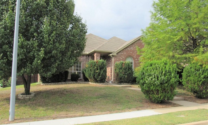 Plano House | Luxurious home/Pool/GameR/BBQ/kingbed/legacyW/Frisco