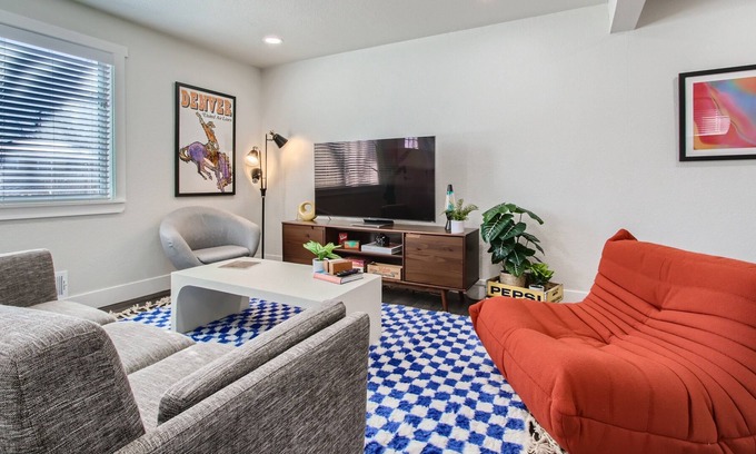 Berkley House | Luxurious mid-century private home near downtown! Game room & fire pit!