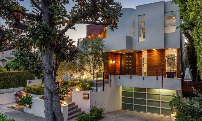 Melrose House | Luxurious Modern in West Hollywood