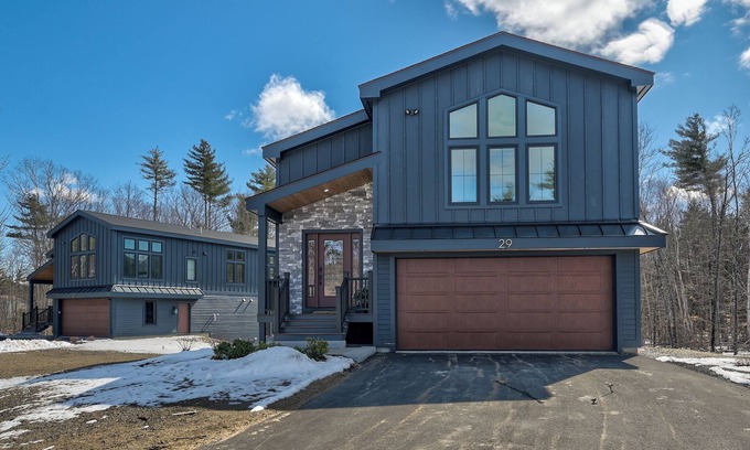 Intervale House | Luxurious Newly Built 4-bedroom house in charming Bartlett/North Conway Area