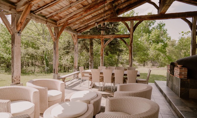 Mezos House | Luxurious property with Spa & Lake near the ocean