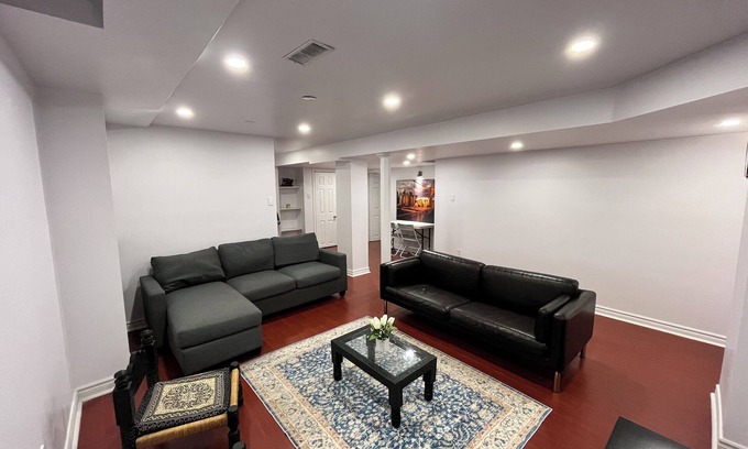 Churchill Meadows Apartment | Luxurious Retreat ; 2BR basement in Mississauga