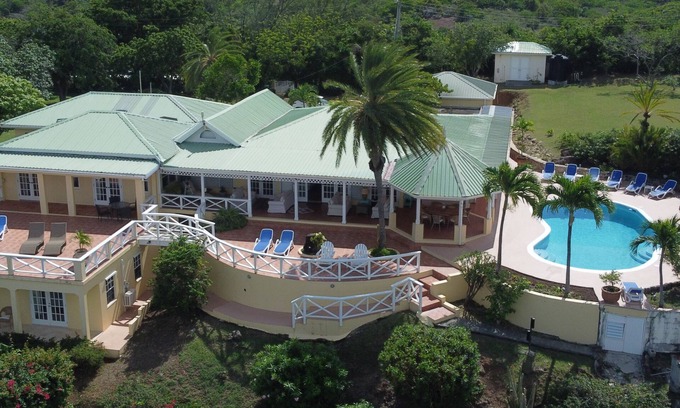 Freemans Bay Villa | Luxurious Six Bedroom House In English Harbour