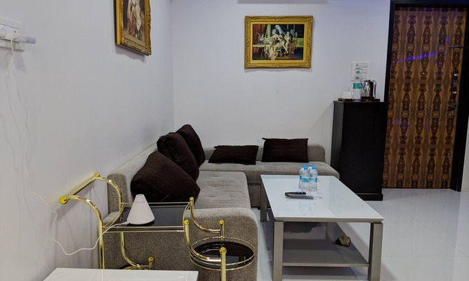 Aarey Colony Villa | Luxurious villas will all basic and a private pool