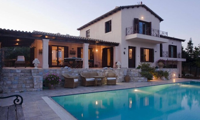Kato Sounion Villa | Luxurious Villa Sounio