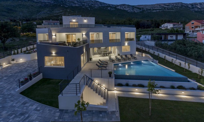 Kastel Sucurac Villa | Luxurious Villa "Meri"