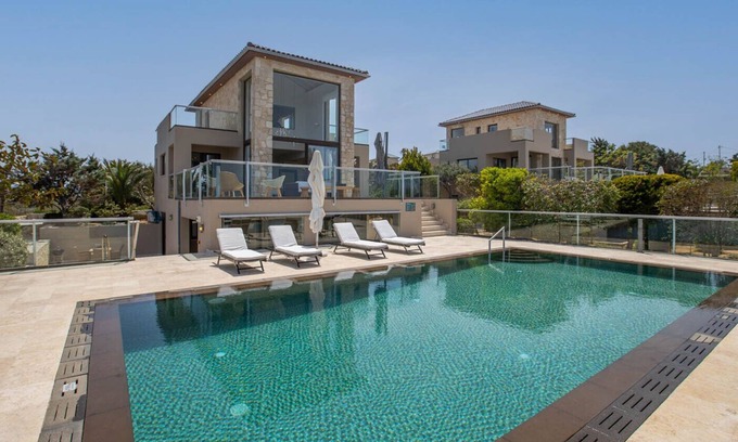 Tersanas Villa | Luxurious Villa Pacific - With Private Pool