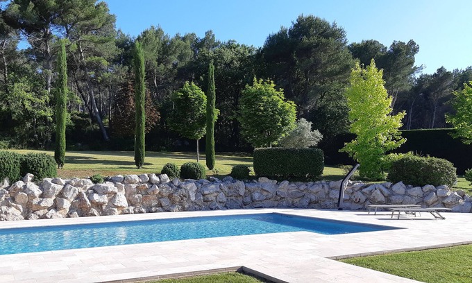 Cabries Villa | Luxurious villa with pool and fireplace in the heart of the Aix countryside