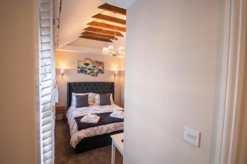 Herne Bay Apartment | Luxury 1 bed studio at Florence House, in the centre of Herne Bay and 300m from beach