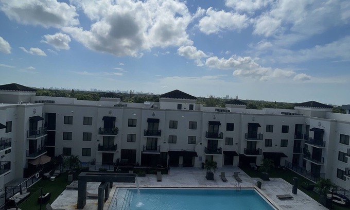 Coral Terrace Apartment | Luxury 1 bedroom condo Miami