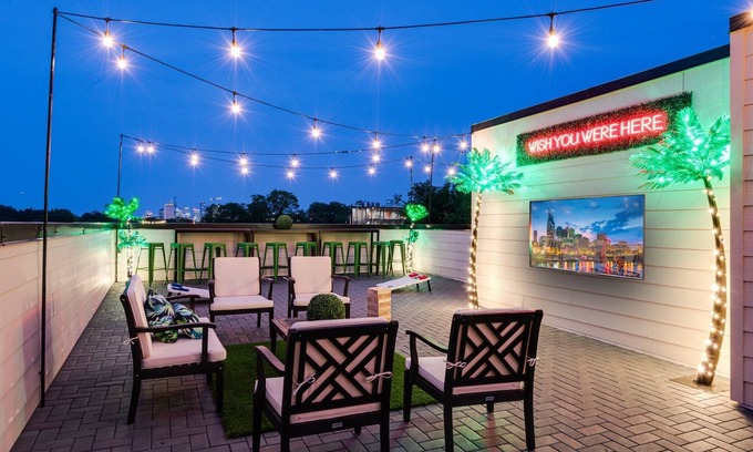 Hadley - Washington House | Luxury 10-Bed Home w/HUGE Rooftop & Game Room!