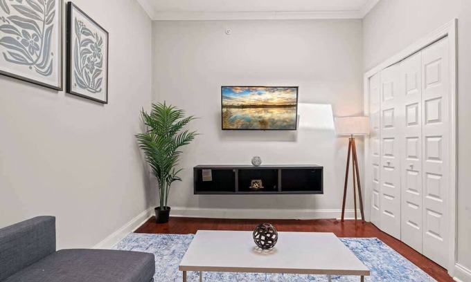 Southwark Apartment | Luxury 1BD | 2 Beds | Queens Village