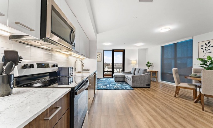 Lower Allston Apartment | Luxury 1BR near Harvard 4420