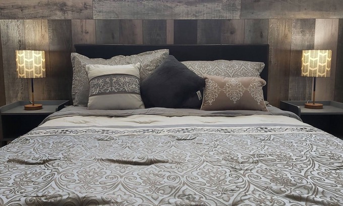 Grande Prairie House | Luxury 2 bed 2 bath Fully Furnished All Inclusive