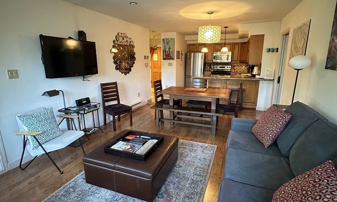 Upper Village Condo | Luxury 2 Bedroom/2 Bathroom Condo; Ski-in/out; Best Location; Greystone Lodge