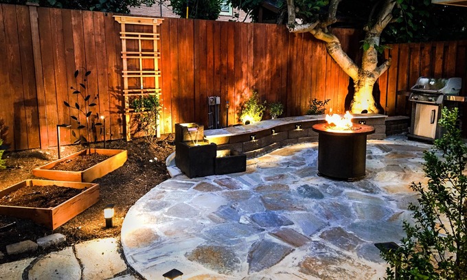Phinney Ridge House | LUXURY 2-Bedroom Smart Townhome Quiet Ballard Area