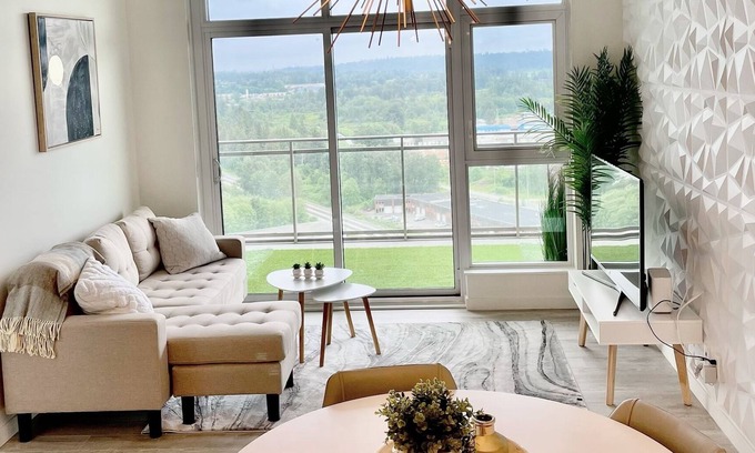 Burnaby Condo | Luxury 2 Bedroom SubPent Condo