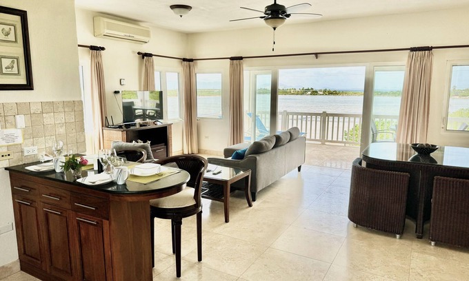 West End Village Apartment | Luxury 2bedroom holiday apartments w/wifi & AC in the picturesque West End, #8