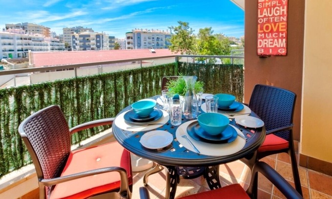 Lagos Apartment | Luxury 3 Bed Apartment with Health Outdoor & Indoor Pool & Gym