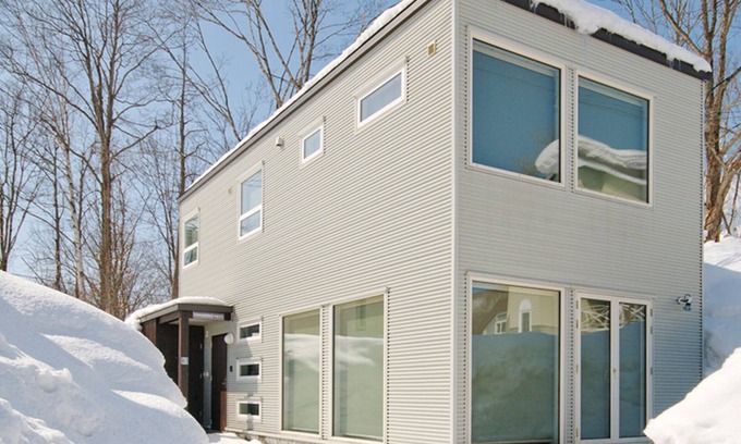 Hirafu House | Luxury 3 Bed Ski Chalet with Breathtaking Views, Niseko Chalet 1002