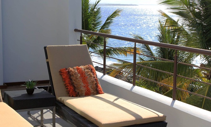 El Batey Apartment | Luxury 3- Bedroom Penthouse On The Beach In El Batey
