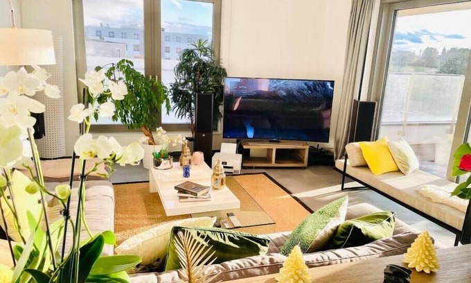 Bertrange Apartment | Luxury 3 bedrooms- Terrace and Parking