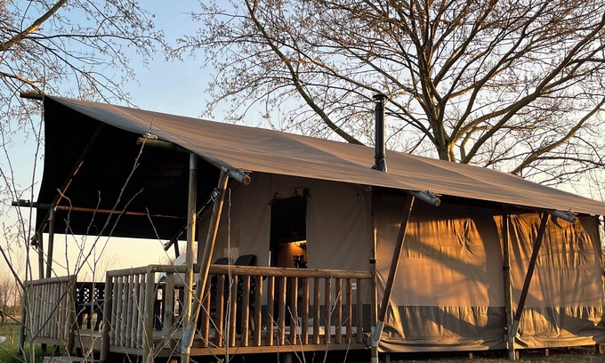 Hensbroek Cottage | Luxury 4-person safari tent on Landgoed de Leijen